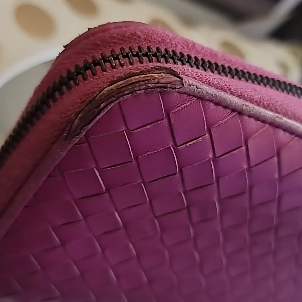 💜💕 Bottega Veneta Intrecciato Zip Around Wallet 💕💜